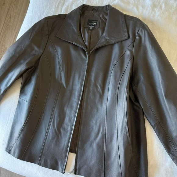 Vintage brown zip up leather jacket - Picture 4 of 8